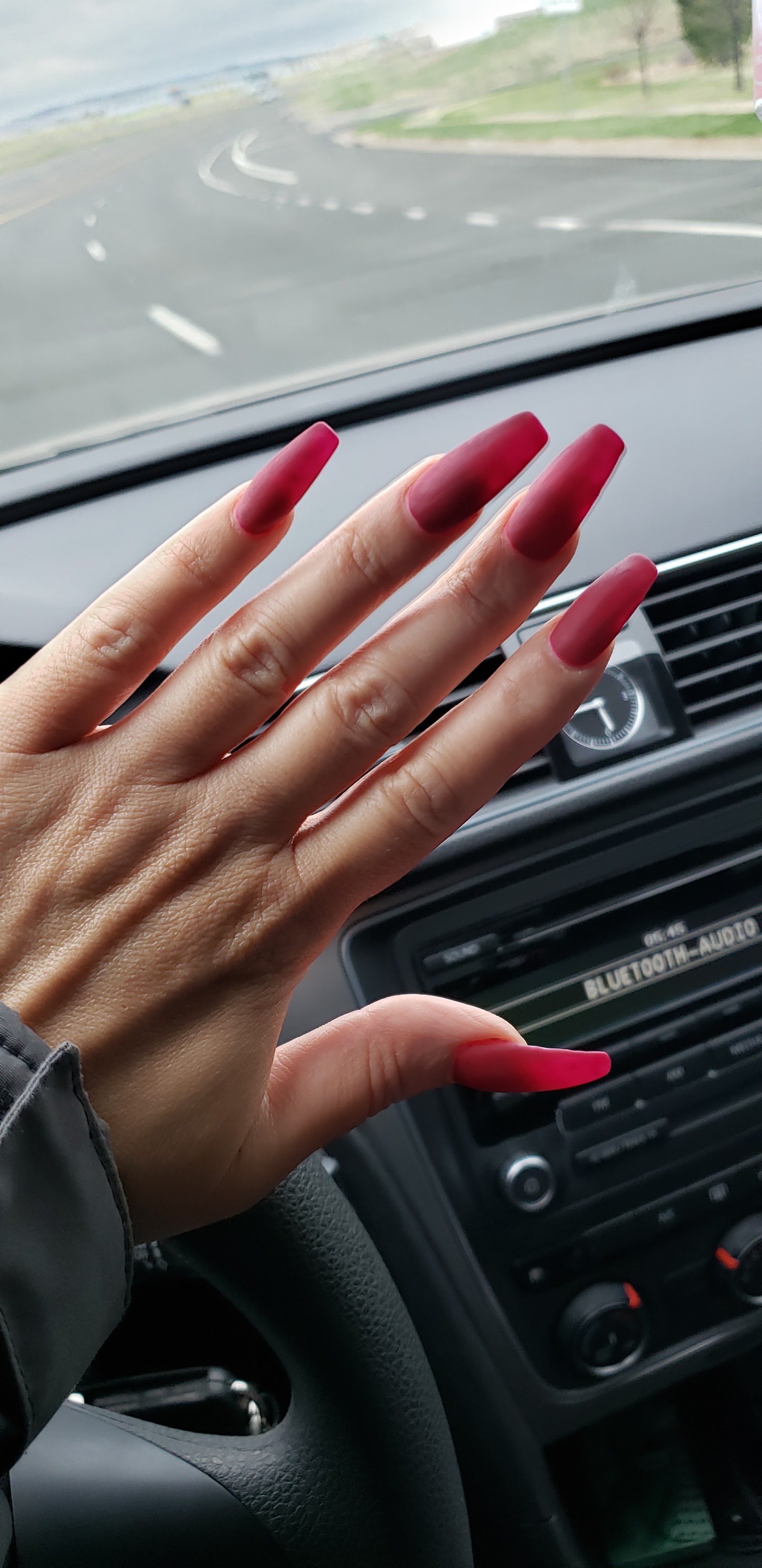 Lush Nail Salon nail photo 2