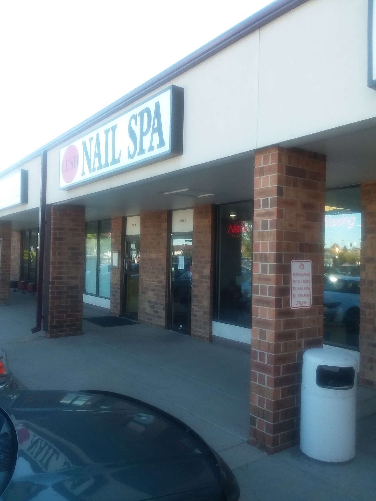 Lush Nail Salon nail photo 7